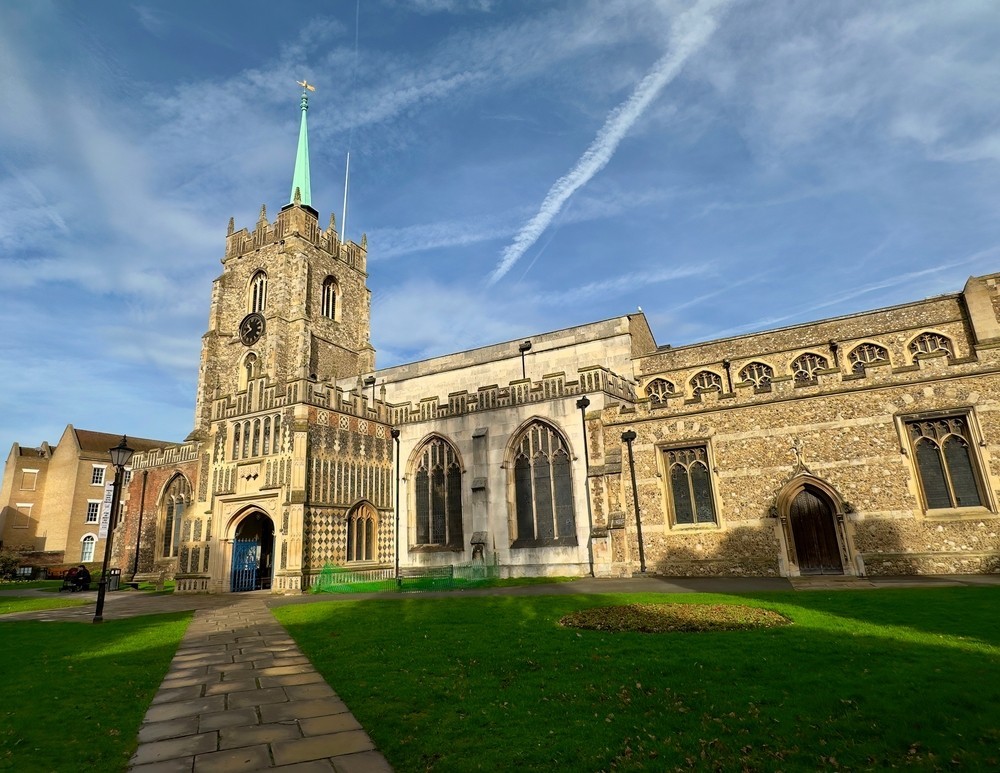 An image of Chelmsford Cathedral on a sunny day